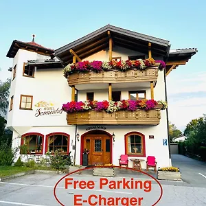 hotel-sonnenhof-bed-breakfast.innsbruckaustriahotels.com/